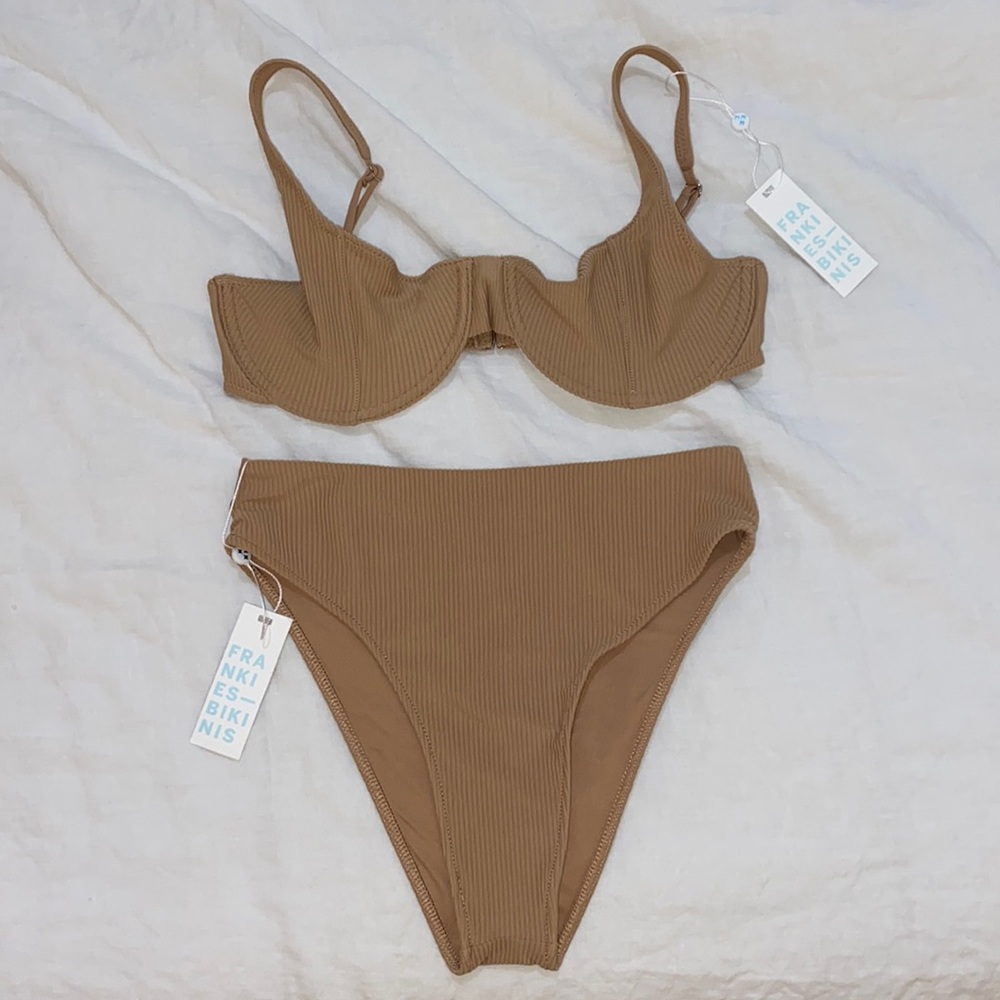 NWT Frankie’s Bikinis ribbed bikini set. L top and M bottom.